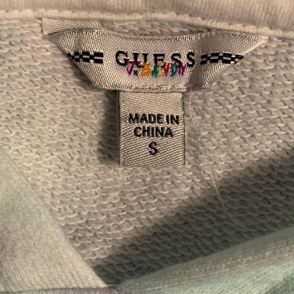 GUESS × J Balvin Tie- Dye Logo Cropped Hoodie - Picture 10 of 10